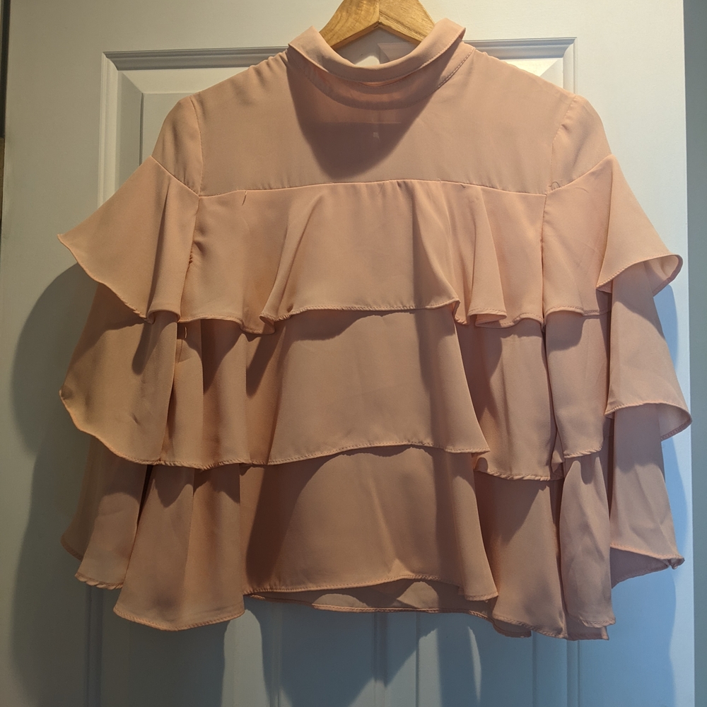 Chic Layered Blouse in Soft Peach